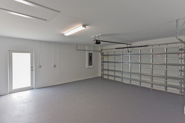 Building Photo - 13177 47th Ct N