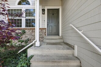 Building Photo - $3,048.95 with $300 Cleaning Voucher, 3 Beds - 2 Bath, Single Family Home in Highlands Ranch with...