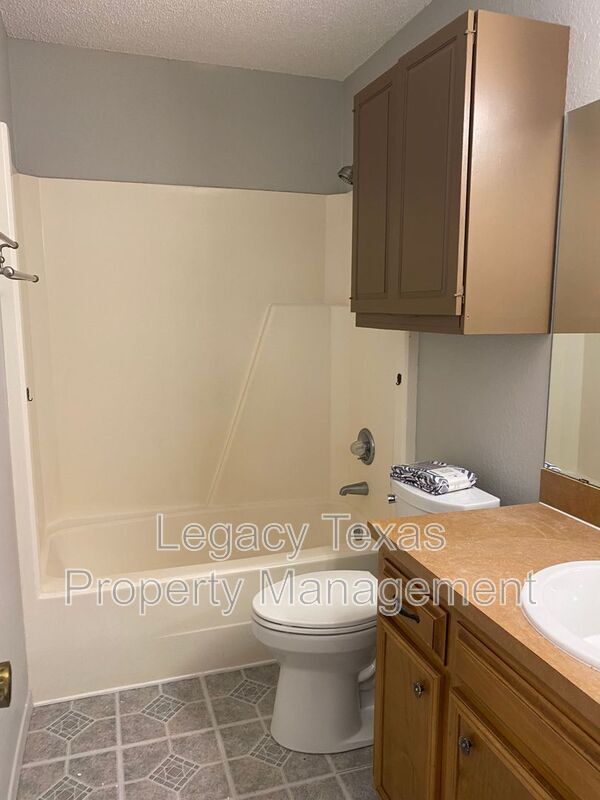 Building Photo - 1413 Berry Dr