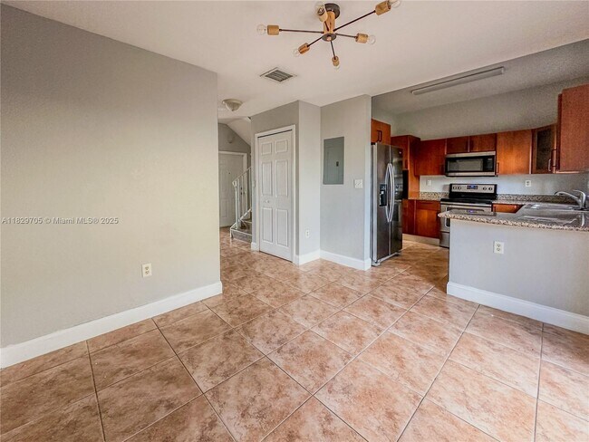 Building Photo - 17866 NW 74th Ct