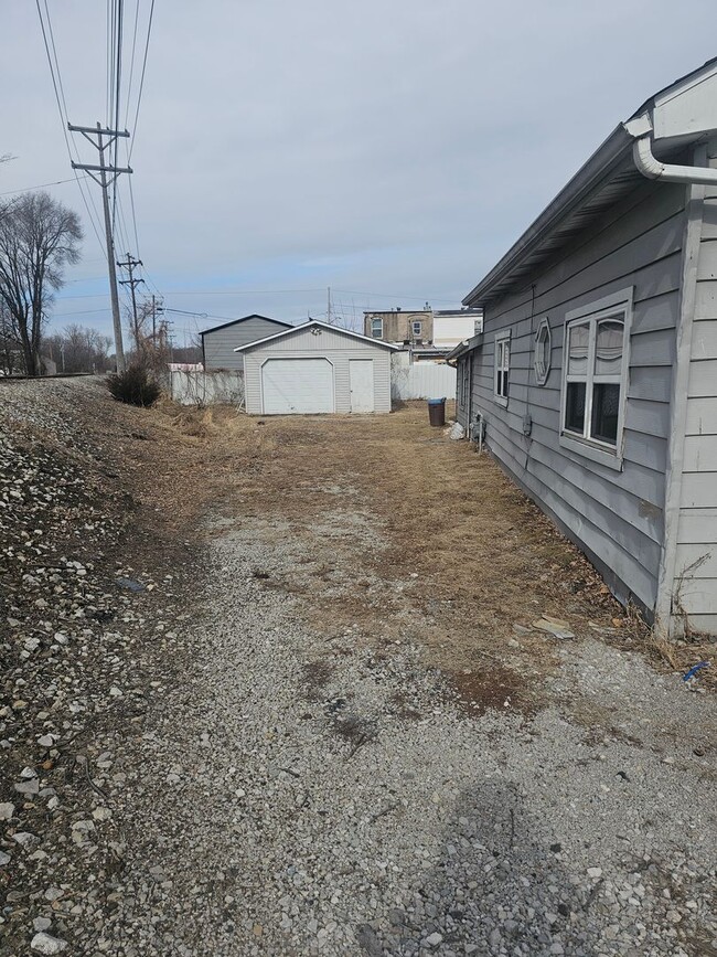 Building Photo - MORE PICTURES COMING SOON! There is a $25 fee for the application and everyone over 18 needs to f...