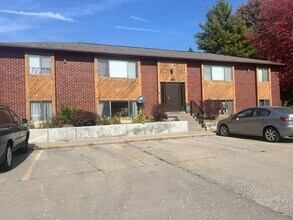 Building Photo - $1,050 | 2 Bedroom, 1 Bathroom Apartment | Cat Friendly | Available for August 1st, 2026 Move In!