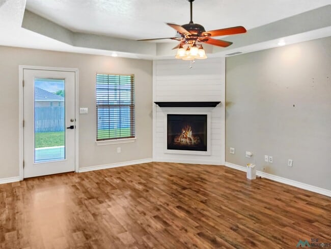 Building Photo - 4417 Sandstone Dr