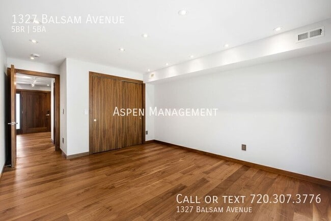 Building Photo - 1327 Balsam Ave