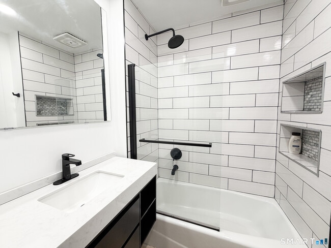 Building Photo - 23 Wiklund Ave