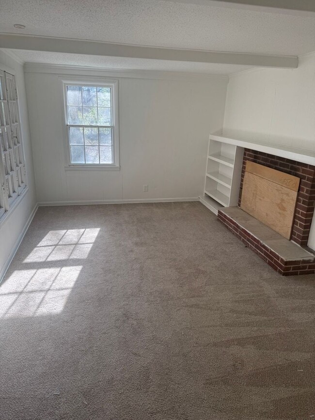 Building Photo - 510 S 19th St