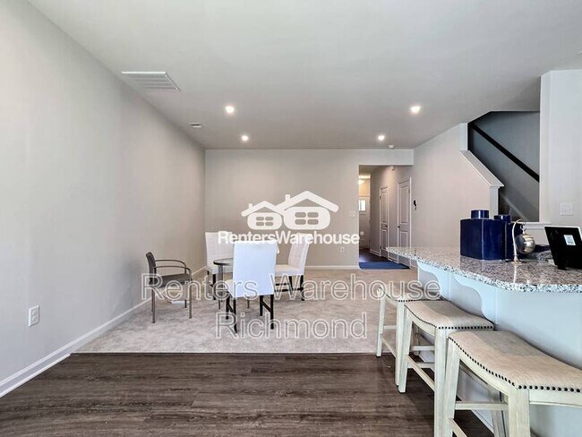 Building Photo - 823 Taylor Grn Wy