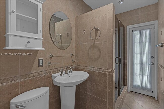 Building Photo - 9400 SW 193rd Dr