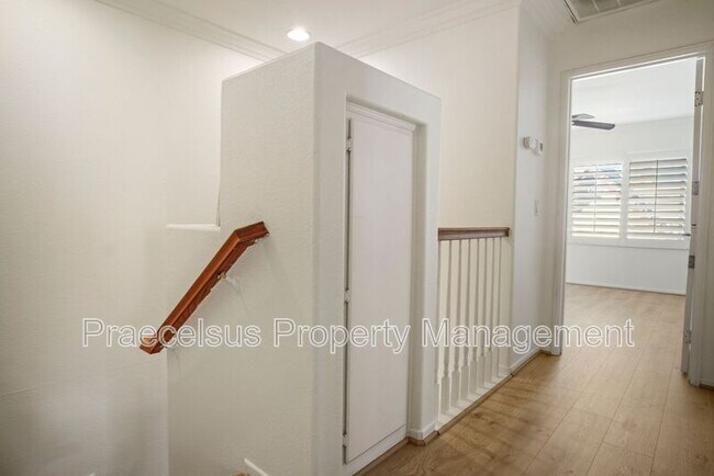 Building Photo - 1857 Monaco Dr