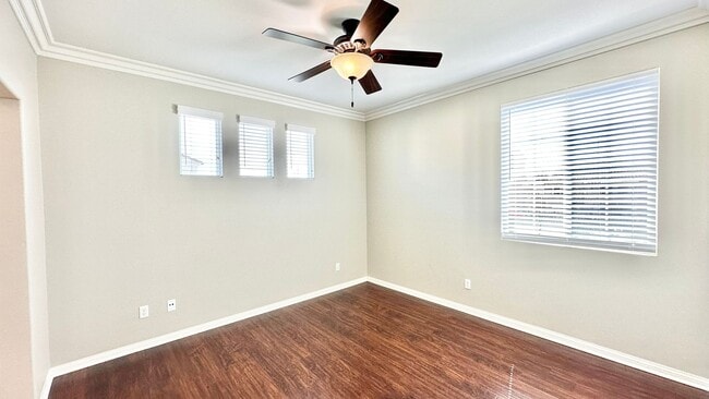 Building Photo - Beautiful, Newer, Townhome with Attached 2...