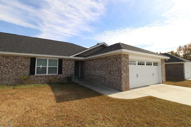 Building Photo - 581 Brushwood Dr