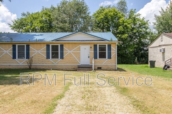 Building Photo - 105 Hubert Dr