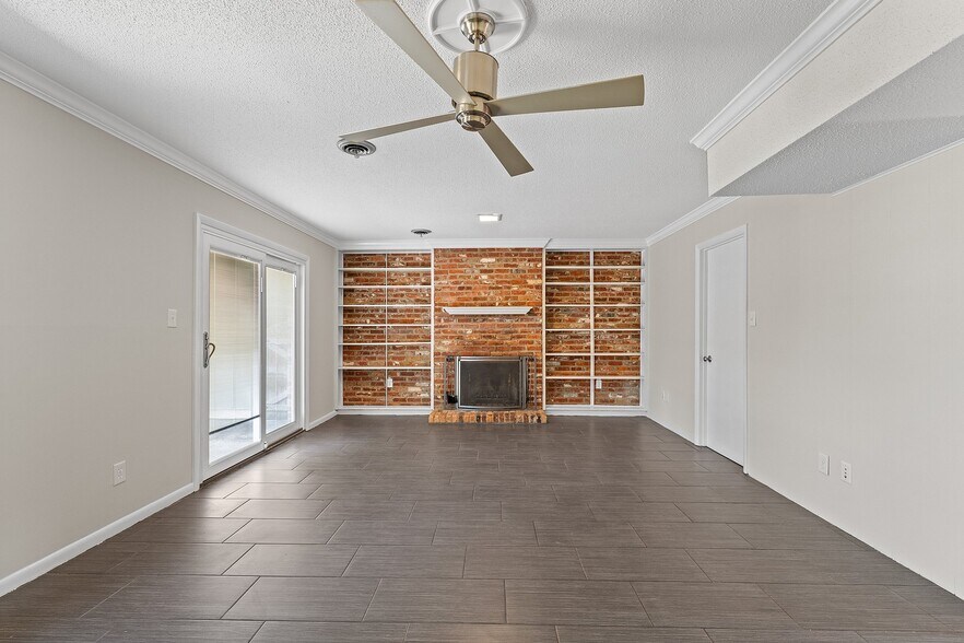 Building Photo - 1101 Gunnison Pl
