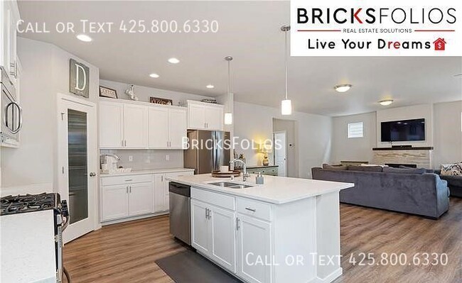 Building Photo - 17611 28th Avenue Ct E