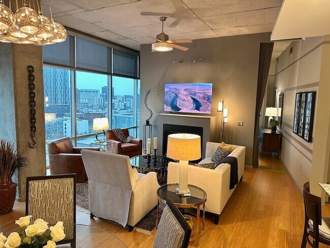 Building Photo - 700 12th Ave S