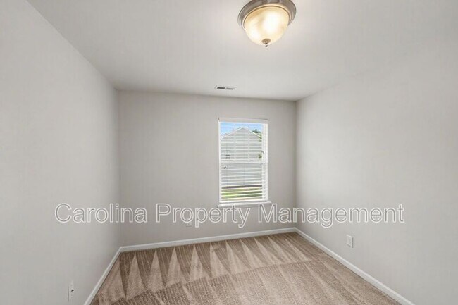 Building Photo - 13983 Singleleaf Lane