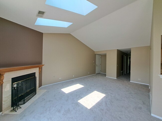 Building Photo - 106 Stirling Ln