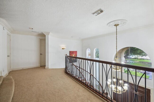 Building Photo - 13914 Barnhart Blvd