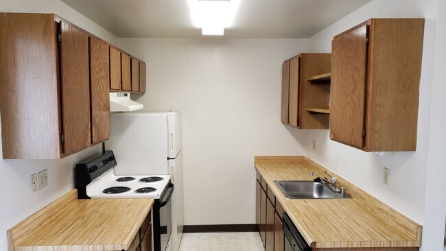 Building Photo - 5125 Panama Ave