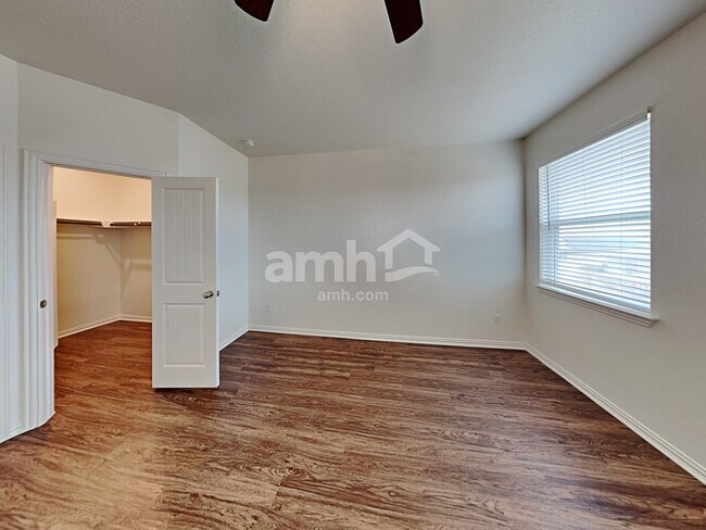 Building Photo - 340 Aspen Waters