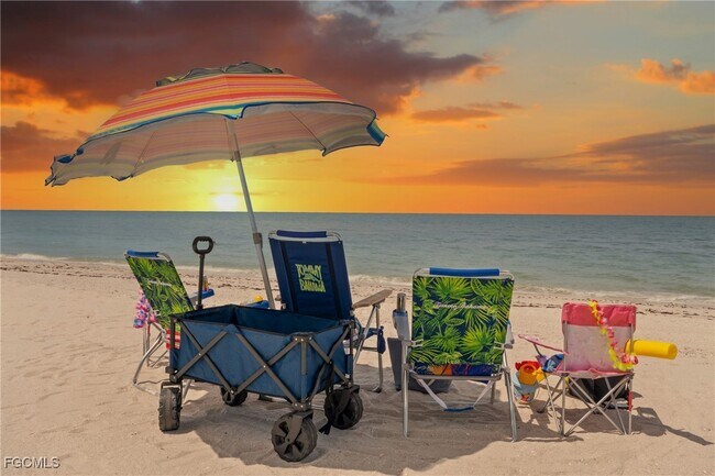 Building Photo - 9577 Gulf Shore Dr