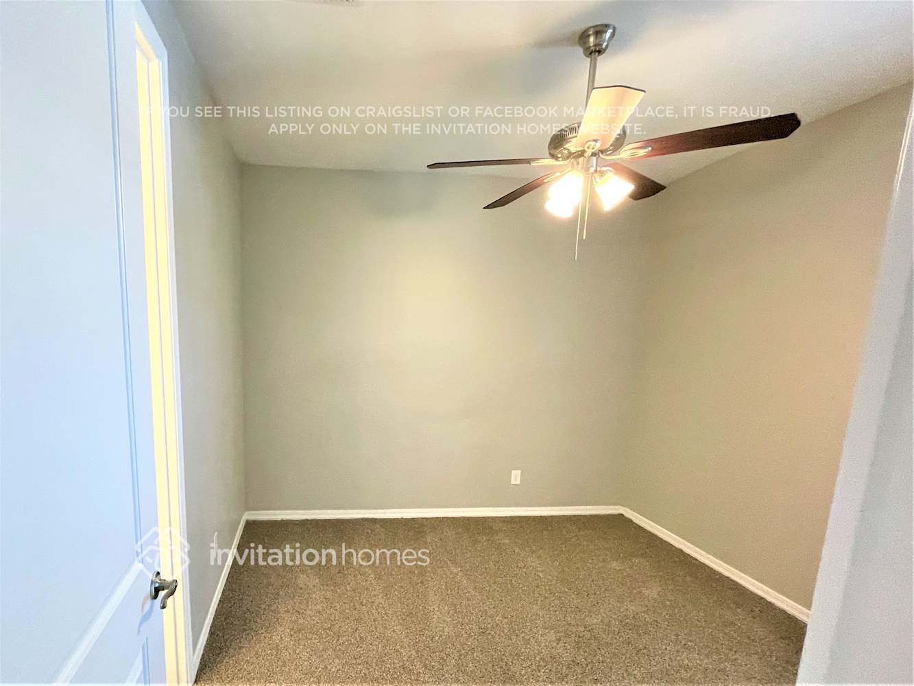 Building Photo - 19981 W Glenrosa Ave