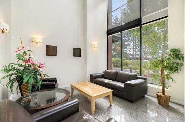 Building Photo - 2222 152nd Ave NE