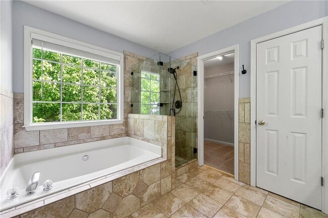 Building Photo - 7260 Foxberry Ct