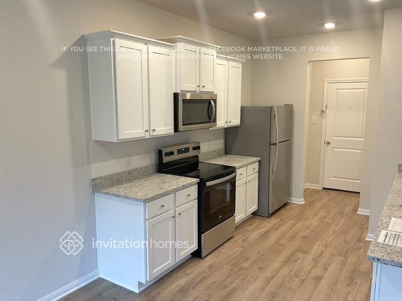 Building Photo - 8214 Sunberry Shadow Dr