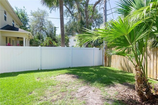 Building Photo - 4417 W Kensington Ave