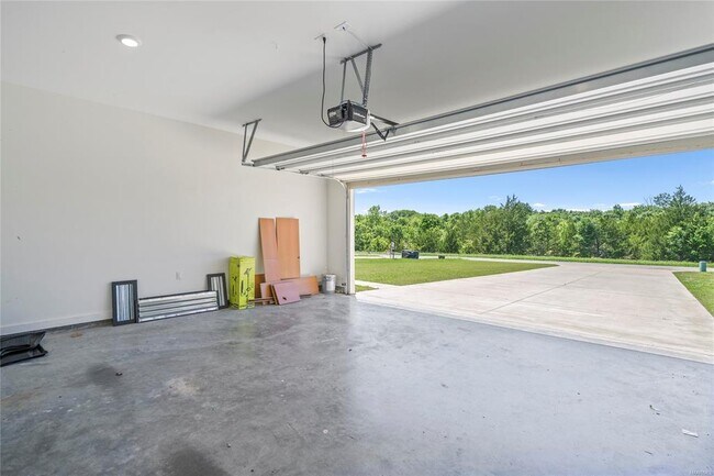 Building Photo - 6313 Town Ln