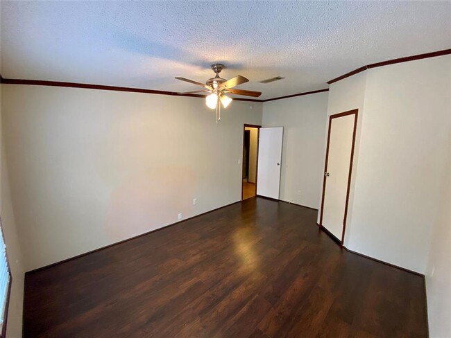 Building Photo - 11273 Camp Creek Way