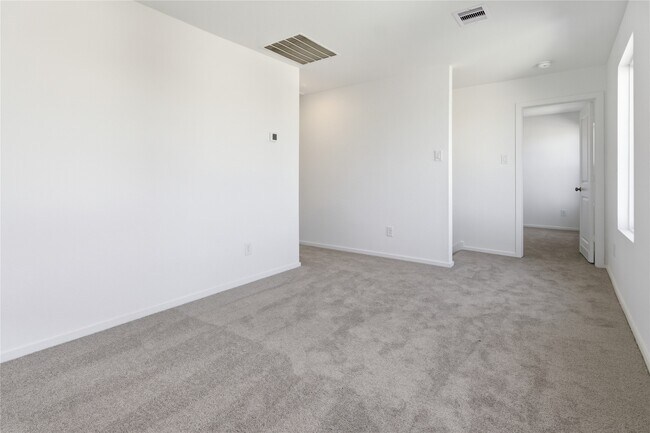 Building Photo - 28731 Bottom Grass Trl