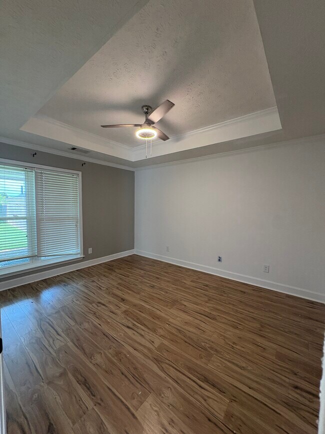 Building Photo - 143 Ridgeview Dr