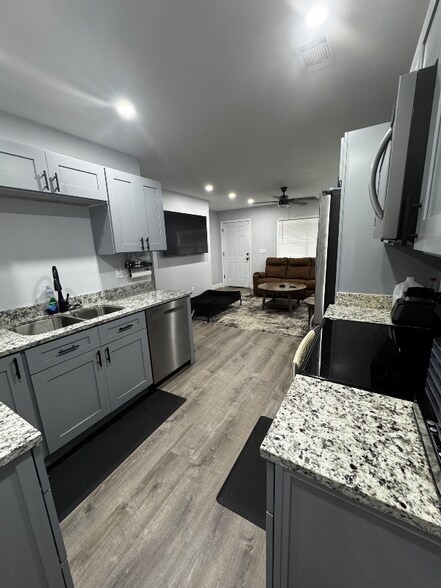 Building Photo - 1109 S Wilson St