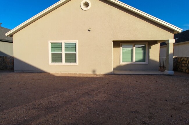 Building Photo - 1217 Golden Summer Pl