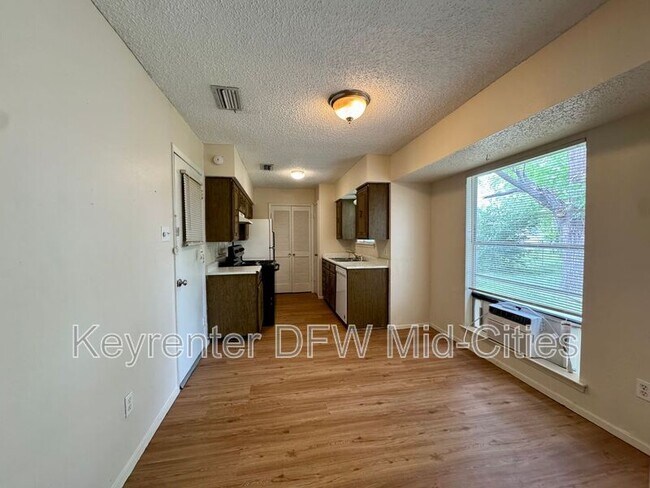 Building Photo - 338 Beatty Dr