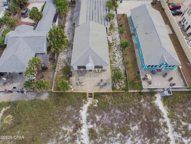 Building Photo - 13307 Oleander Dr