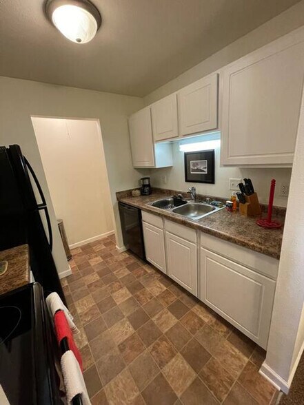 Building Photo - 3107 Vold Ct