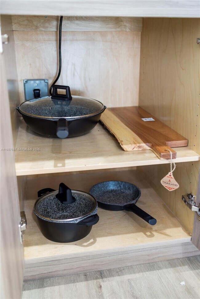 Building Photo - 136 NW 26th St