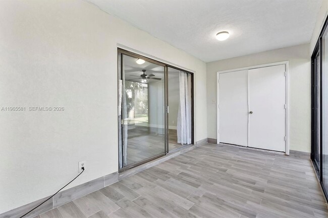 Building Photo - 48 Matador Ln