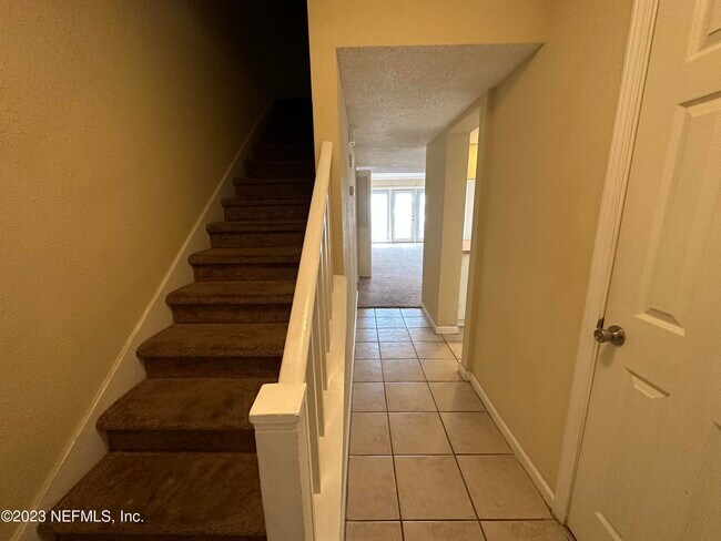 Building Photo - 6616 La Mirada Dr E