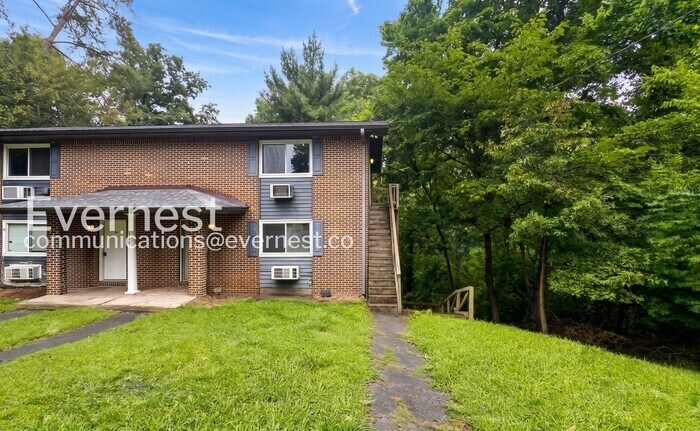 Building Photo - 154 Goodson Ave