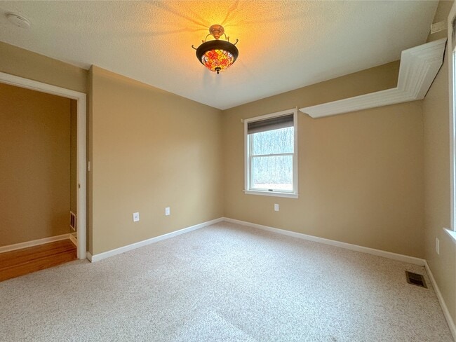 Building Photo - 400 Windham Ave