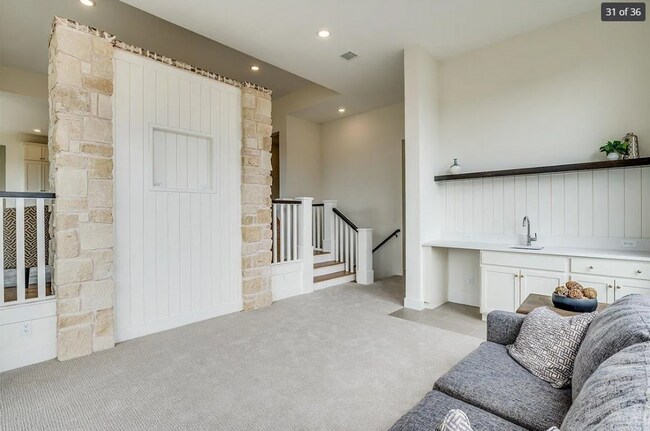 Building Photo - 113 Ciderbluff St