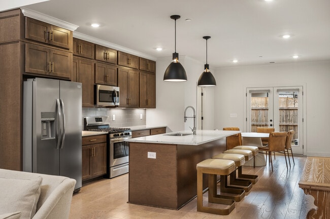 Building Photo - Feldspar Circle