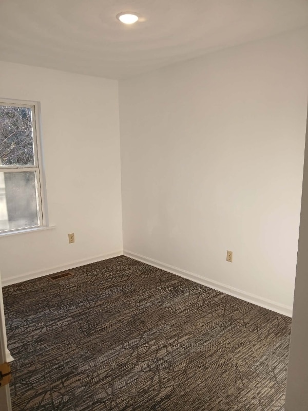 Building Photo - 2403 Roanoke Ave