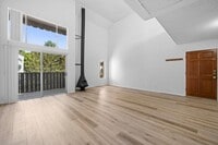 Building Photo - 18645 Hatteras St