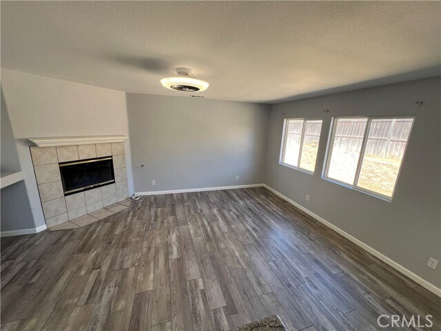 Building Photo - 1452 Hummingbird Way
