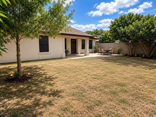 Building Photo - 5511 Marble Falls St